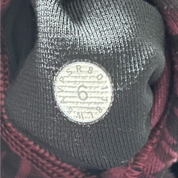 Lululemon Hi Rise Wunder Under Pants Leggings Red Grape Black Size 6 EUC - Picture 8 of 8